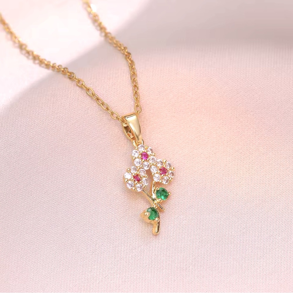Cute little Flower and Leaf Necklace Zircon Pendant Stainless Steel Chain, New